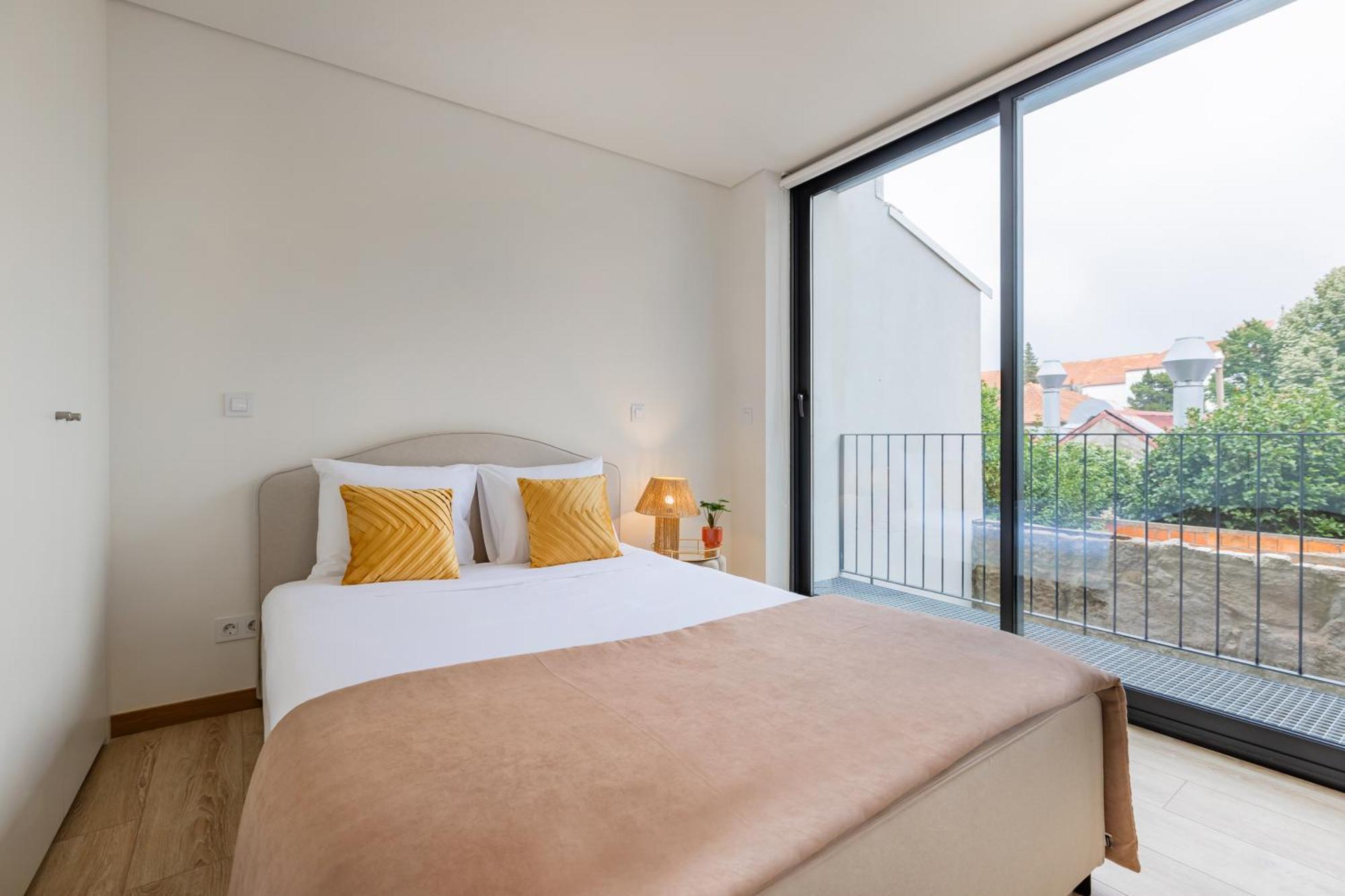 Duque De Saldanha Residences Porto Bagian luar foto