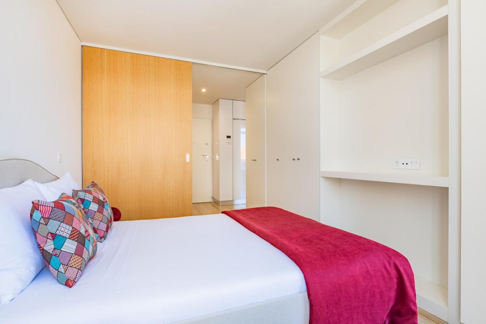 Duque De Saldanha Residences Porto Ruang foto